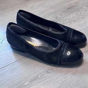 Valleverde Moda Comoda Black Suede Patent Cap Toe Flats Italy 38 fits like 8
